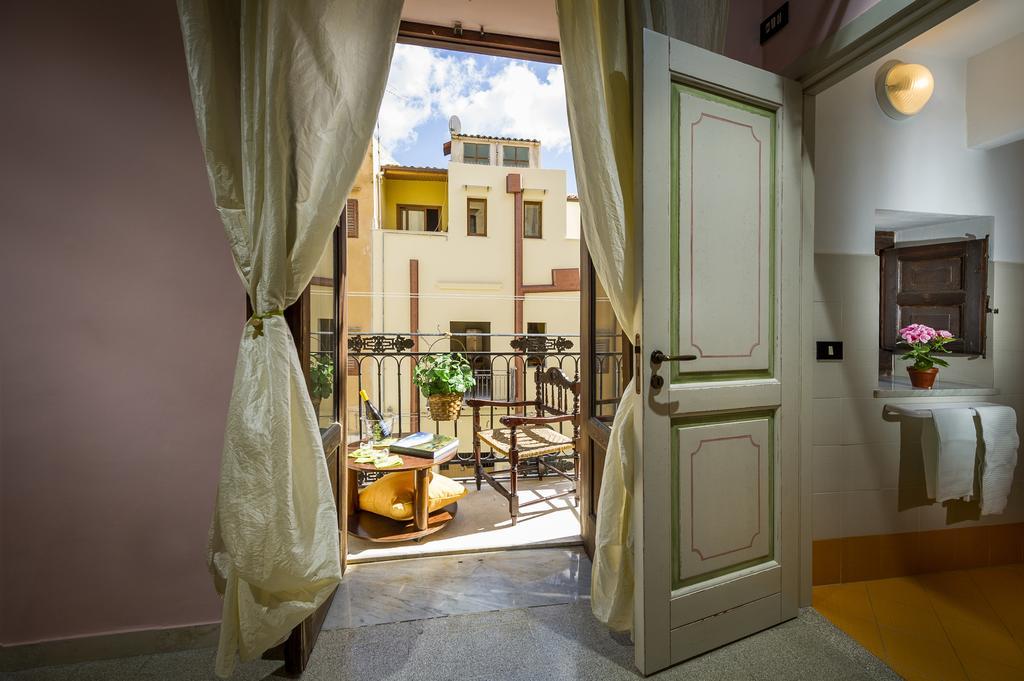 Agli Affreschi Hotel Castellammare del Golfo Bagian luar foto